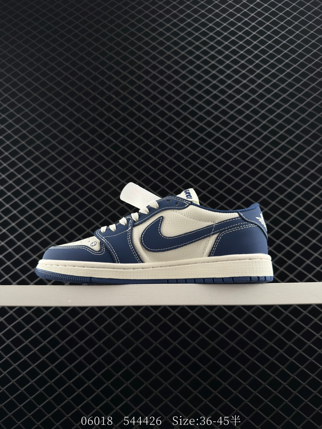 Nike Air Jordan 1 x Travis Scott AJ1